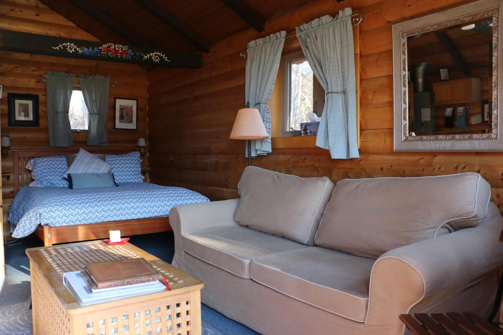 Rocky Mountain Cabins And Home Golden Εξωτερικό φωτογραφία
